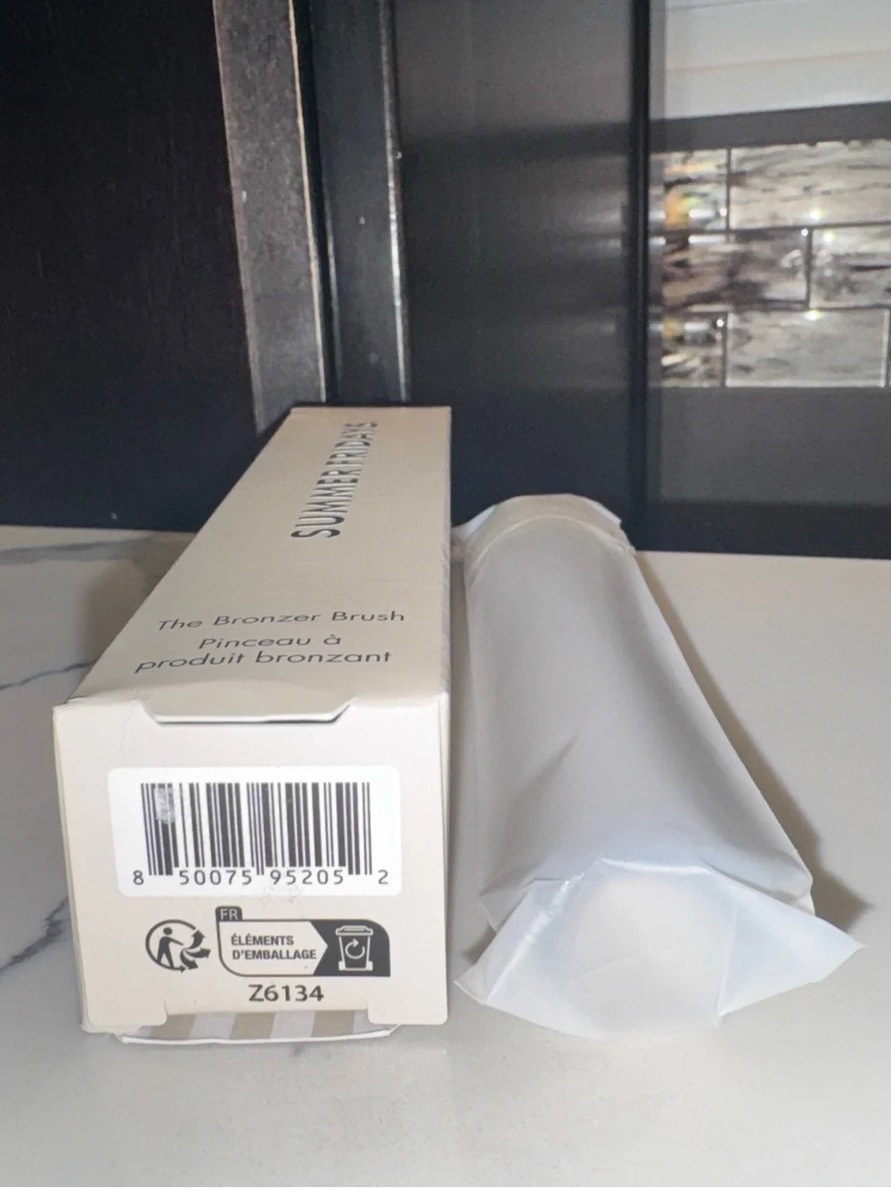 Summer Fridays The Bronzer Brush - Brand new in box — never used!